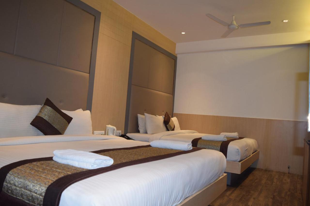 Hotel Superb 5 Mins Walk From New Delhi Station Exterior foto