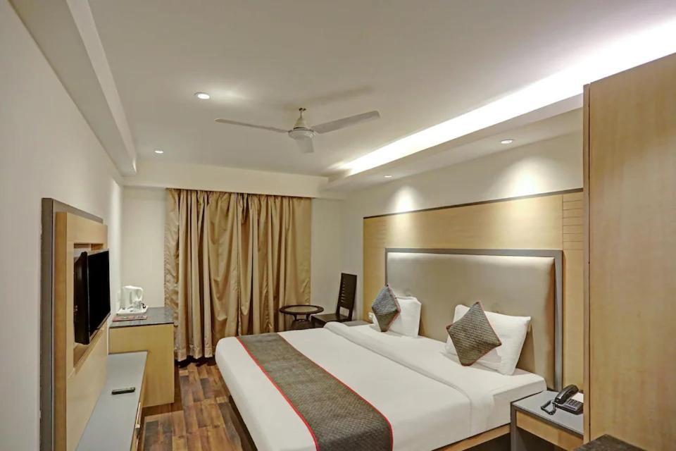 Hotel Superb 5 Mins Walk From New Delhi Station Exterior foto