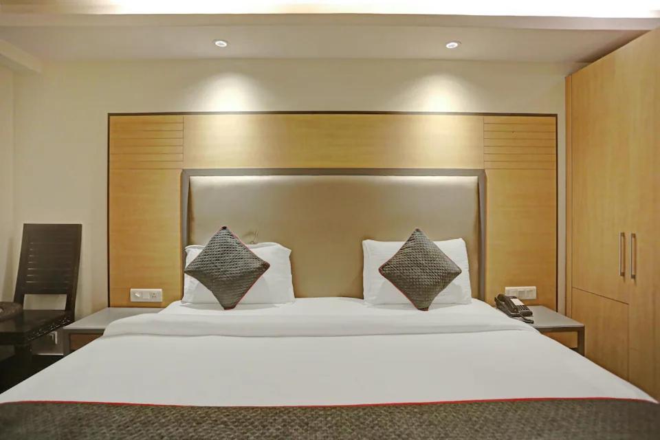 Hotel Superb 5 Mins Walk From New Delhi Station Exterior foto