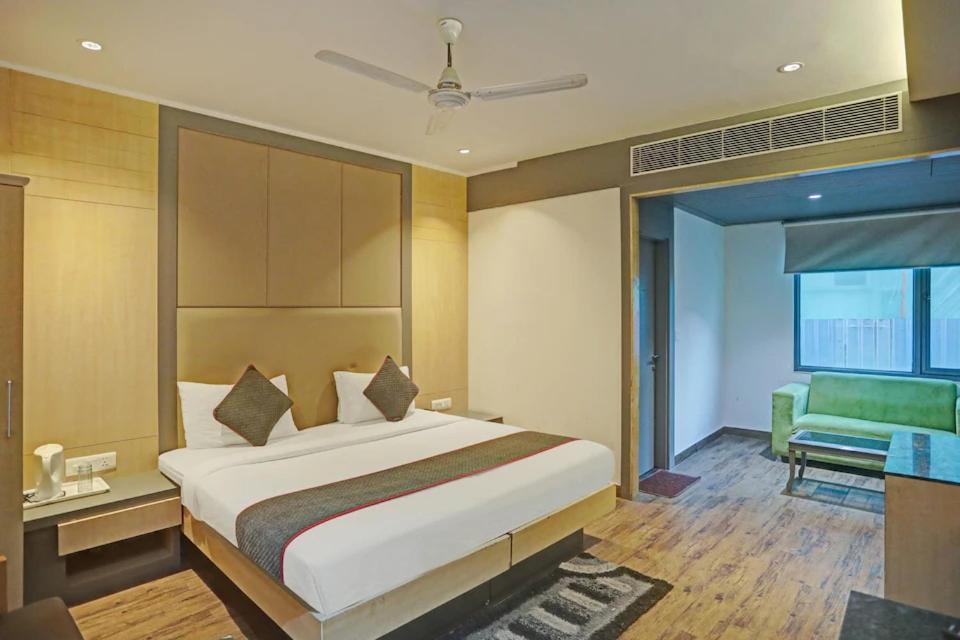 Hotel Superb 5 Mins Walk From New Delhi Station Exterior foto