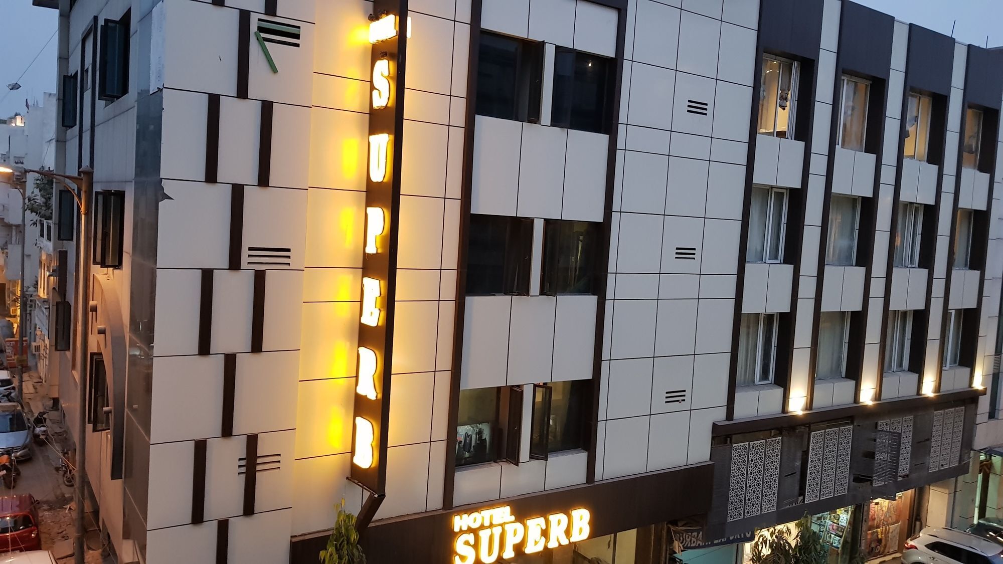 Hotel Superb 5 Mins Walk From New Delhi Station Exterior foto