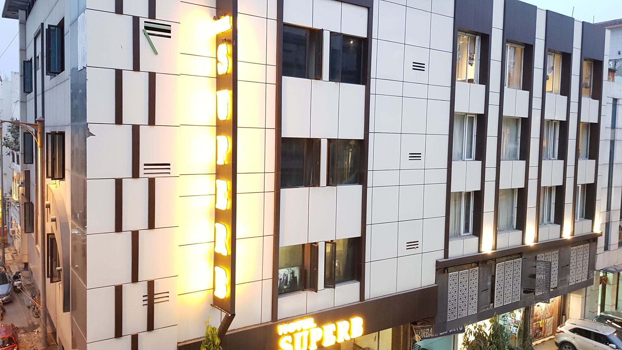 Hotel Superb 5 Mins Walk From New Delhi Station Exterior foto